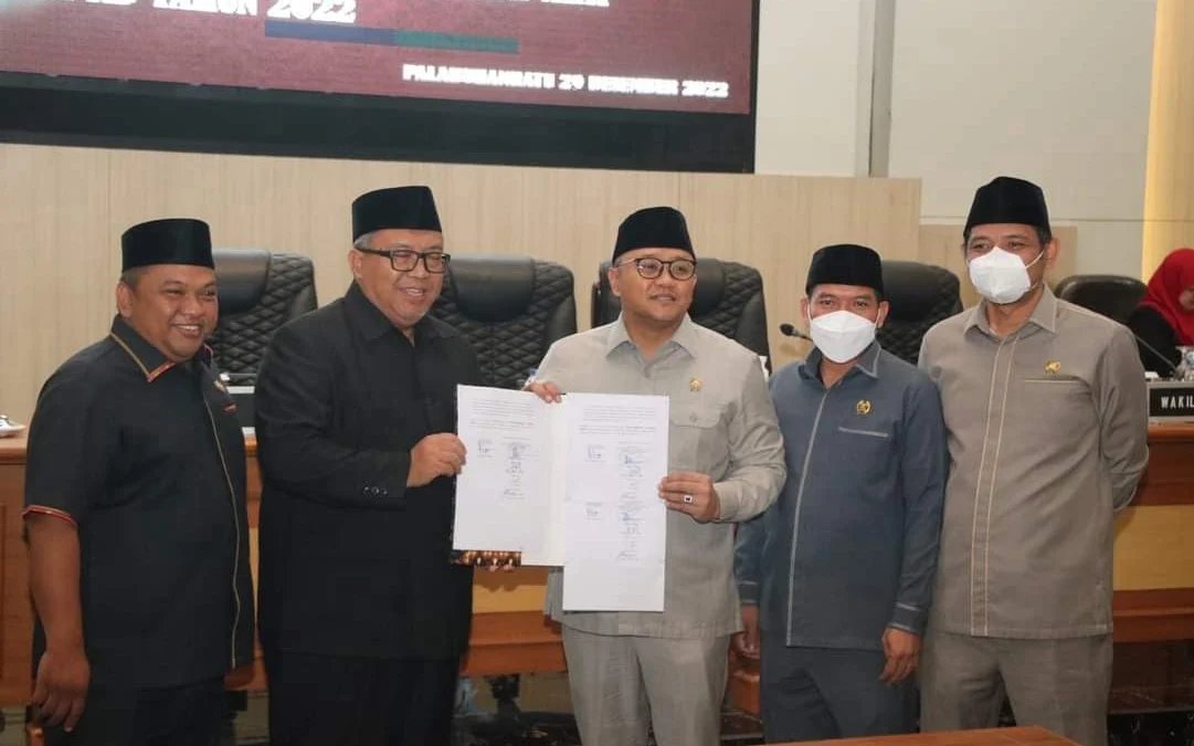 Raperda Pengelolaan Perikanan Disahkan dalam Paripurna DPRD