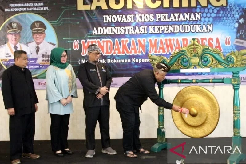 PEMERINTAHAN Permudah Layanan Adminduk Warga Desa