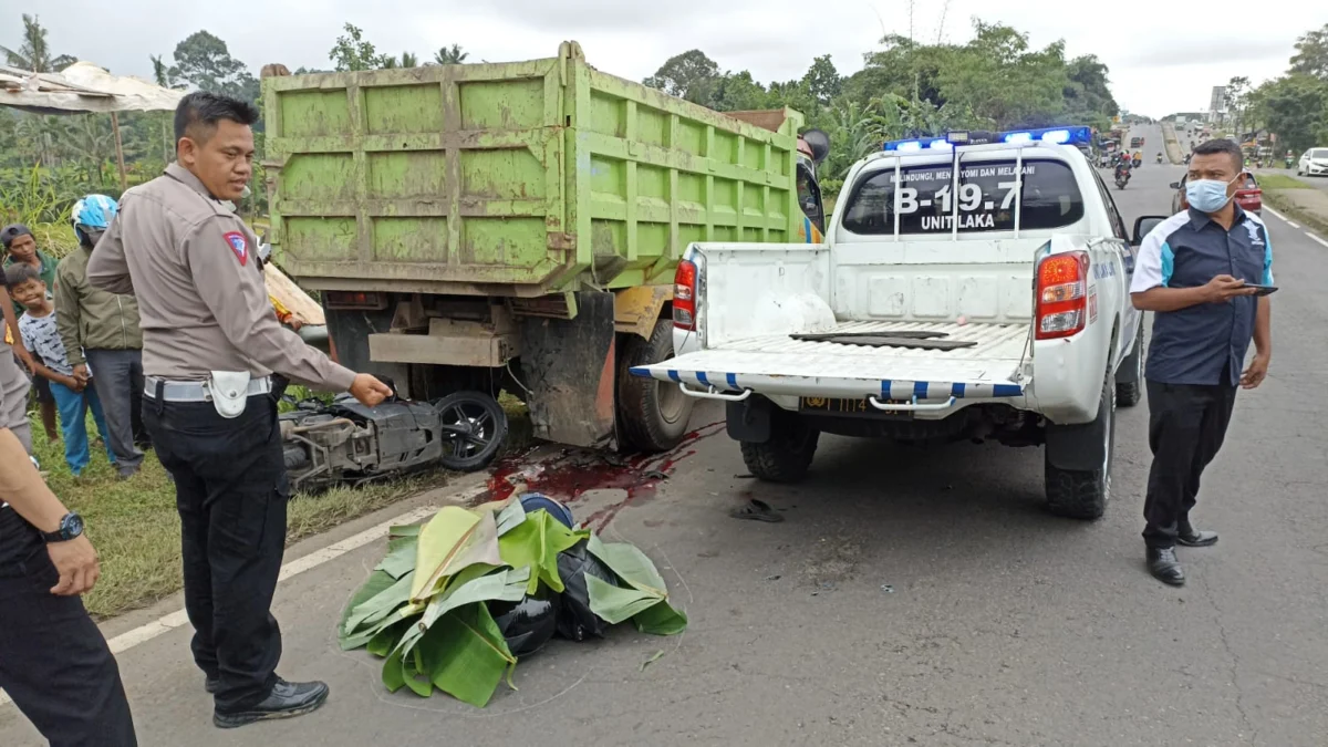 Diduga Kurang Konsentrasi, Seorang Pengendara Motor di Sukabumi Tewas