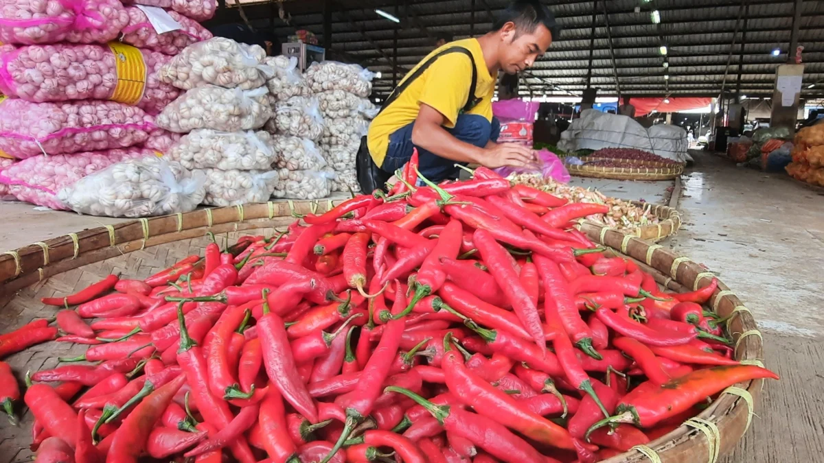 Jelang Imlek, Harga Cabai Berubah-ubah