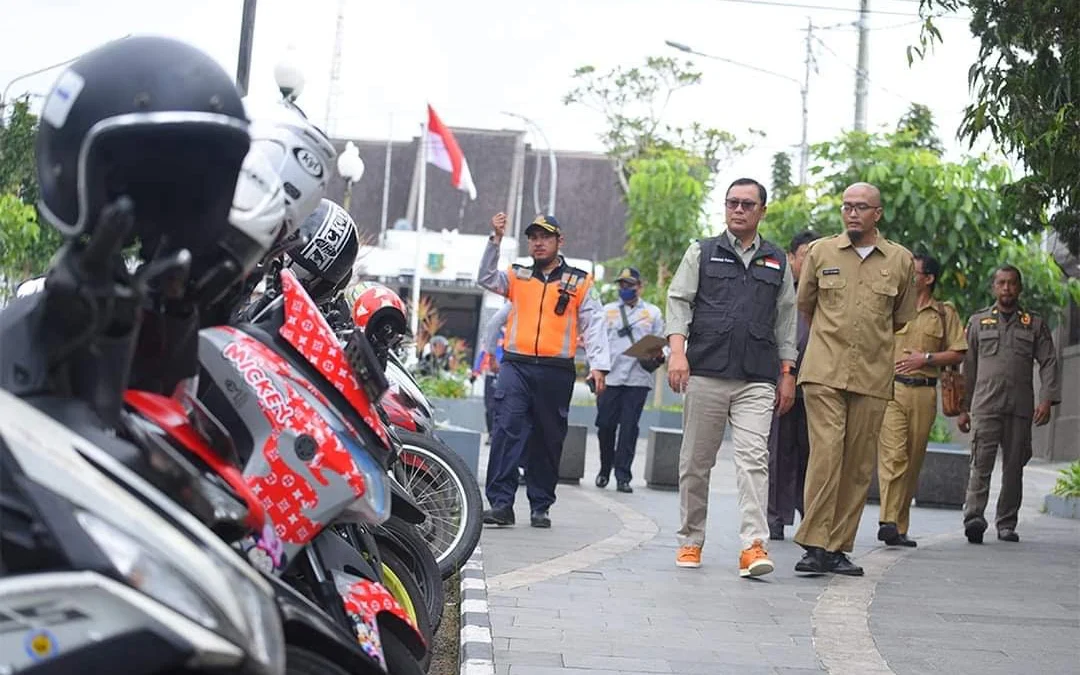 Permasalahan Parkir di Jalan H Juanda Harus Dibenahi