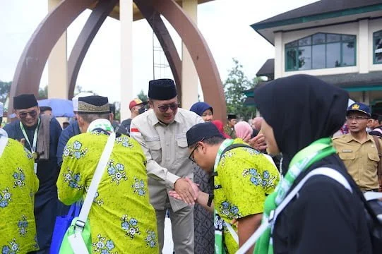 Masyarakat Antusias Ikut Ibadah Umrah