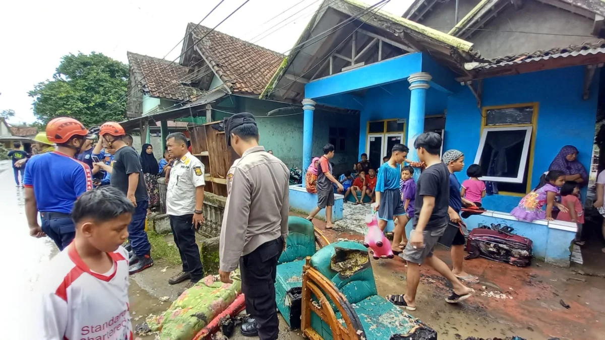 Rumah Warga di Simpenan Terbakar