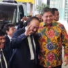 Surya Paloh dan Airlangga Bertemu di Kantor DPP Golkar, Bahas Koalisi?