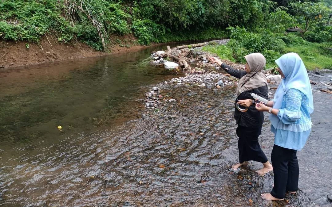 Disnak Tinjau Lokasi Restocking Ikan di Cicurug Manglid Cidahu