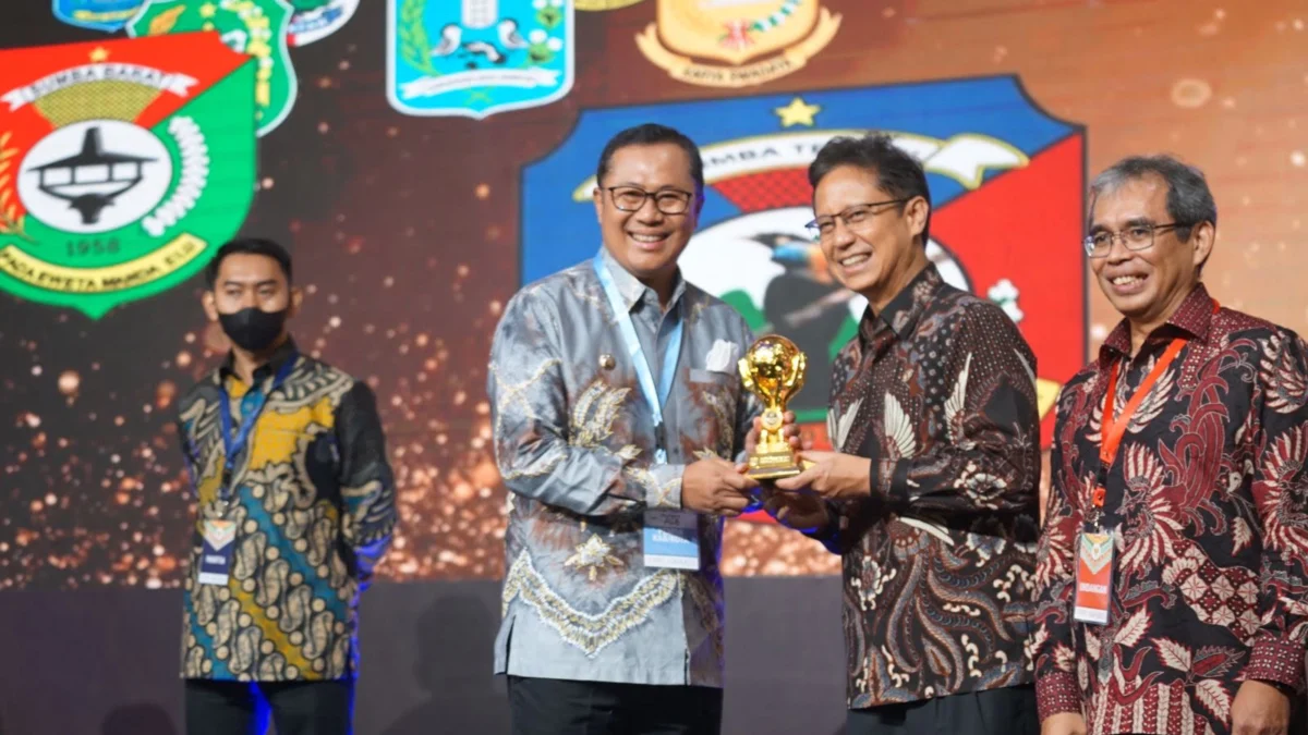 Pemkot Sukabumi Raih Penghargaan UHC Award 2023