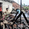 Rumah Semipermanen Ludes Terbakar