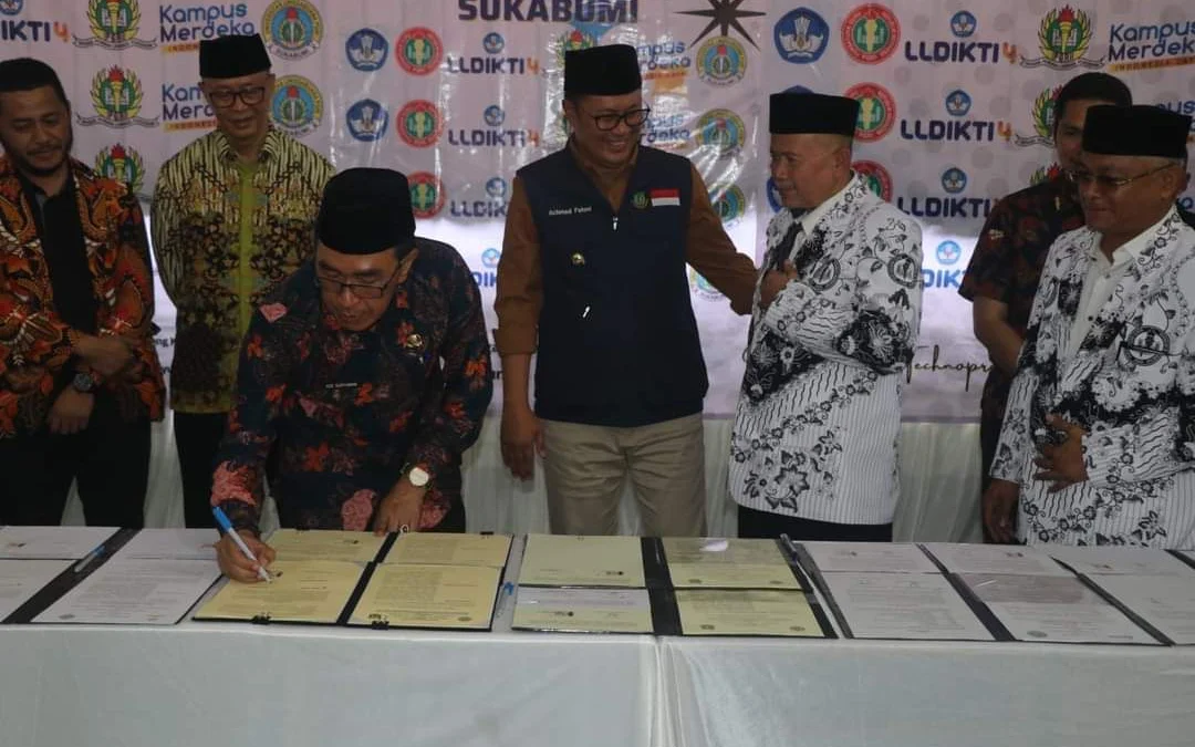 Sekda Hadiri Launching Universitas Linggabuana PGRI Sukabumi