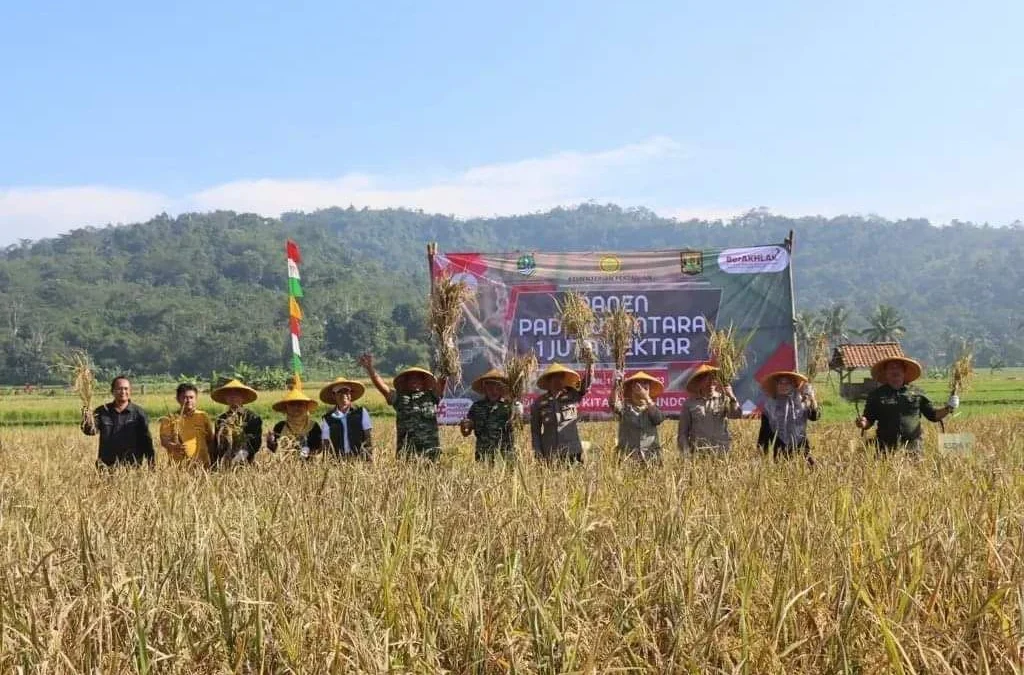 Dukung Gerakan Nasional Panen Padi Satu Juta Hektar