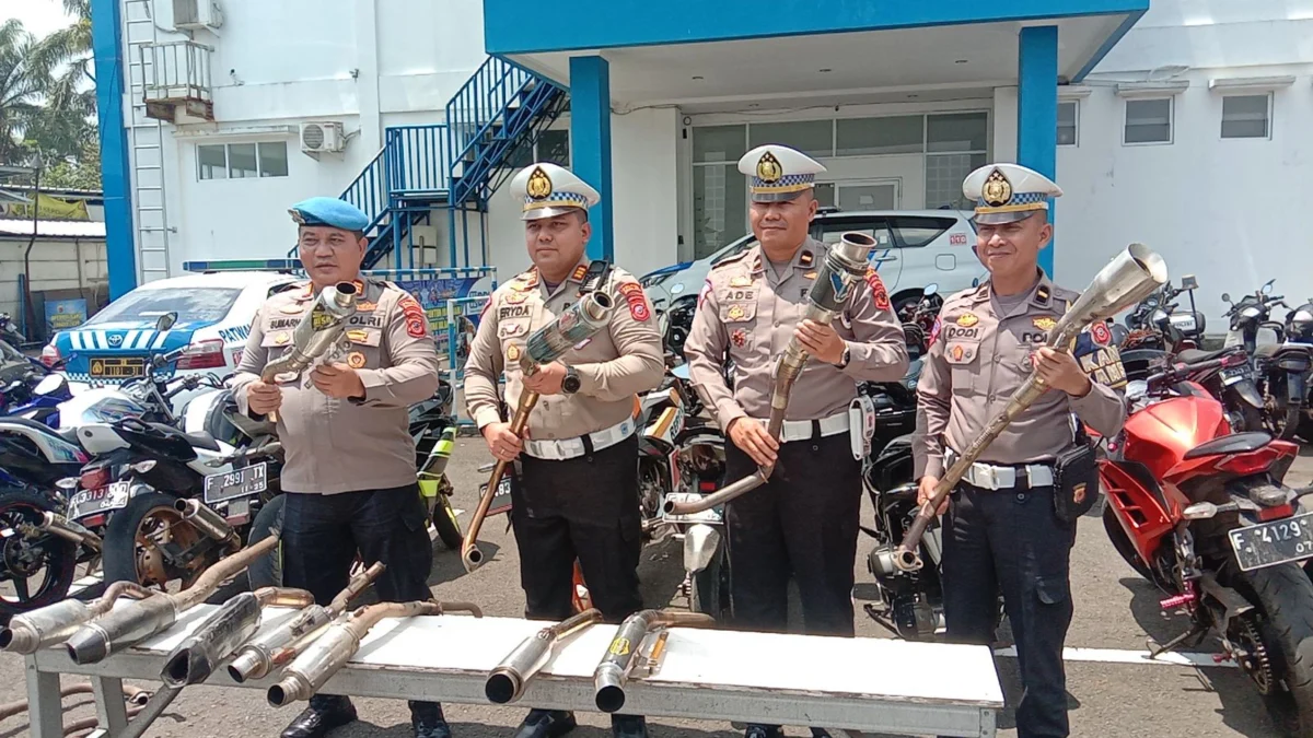 Amankan Puluhan Sepeda Motor Berknalpot Brong