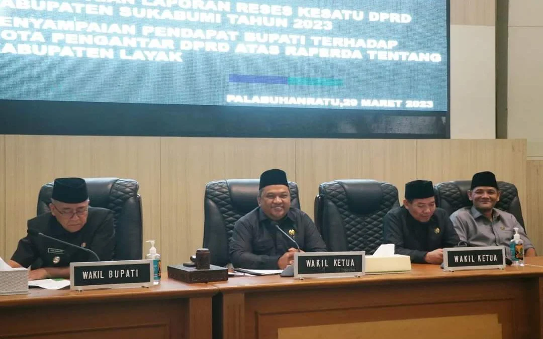 Pemkab Sampaikan Empat Poin Penting Raperda KLA dalam Paripurna DPRD