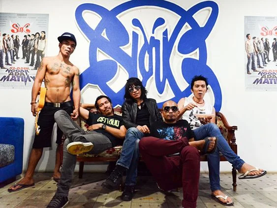 Lirik Lagu Slank 'Terlalu Manis'