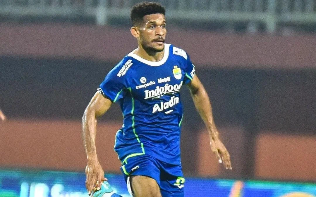 Ricky Kambuaya mengatakan Persib Bandung siap cetak 3 poin pada Liga 1 melawan Persik kediri 8 maret 2023. Instagram/@kambuaya.id.