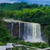 (Sumber Gambar : geopark_ciletuh_Sukabumi/Destinasi Wisata Keluarga di Sukabumi)