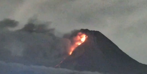 merapi erupsi kembali