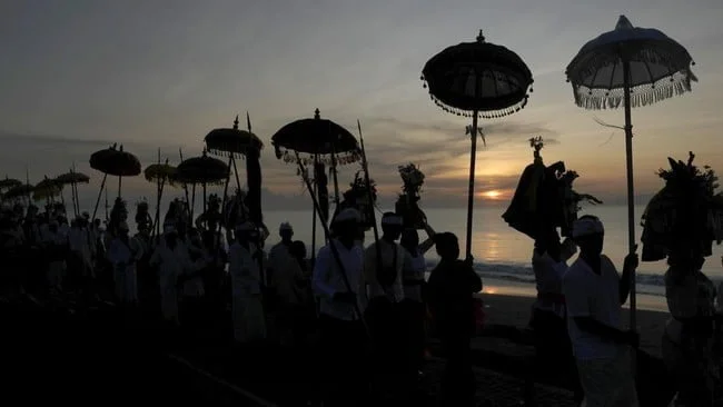 Umat Muslim di Bali Diperbolehkan Shalat Tarawih saat Hari Raya Nyepi