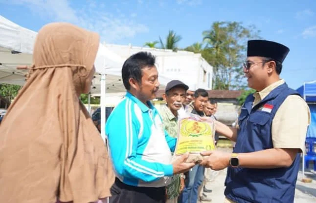 Jaga Ketahanan Pangan ,Walikota sukabumi Serahkan Insentifke LP2B Milik Warga