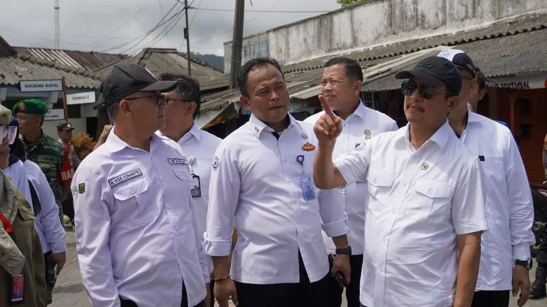 Menteri Kelautan Tinjau Pendangkalan Sungai Cipatuguran