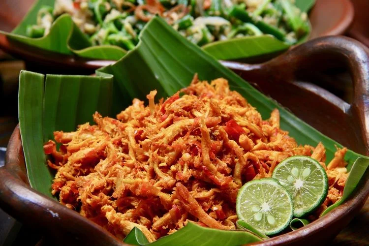 Resep Ayam Suwir Pedas untuk Sajian Lebaran