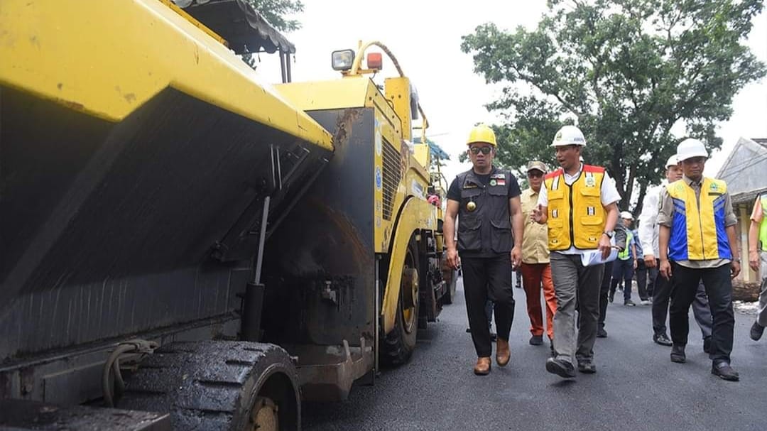 Fahmi Dampingi Gubernur Pantau Perbaikan Jalan Provinsi, Pemprov Komitmen Respons Aspirasi Warga