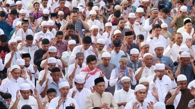 Niat Salat Ied Idulfitri untuk Imam dan Makmum