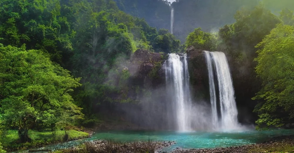 Keindahan Curug Sodong Sukabumi yang Memikat Wisatawan