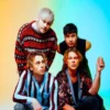 5SOS atau 5 Seconds Of Summer yang merupakan band asal Australia ini berhasil memikat perhatian publik salah satunya kaum wanita. Berawal dari hits nya ‘Amnesia’ membuat semua orang mendengarkan lagunya.