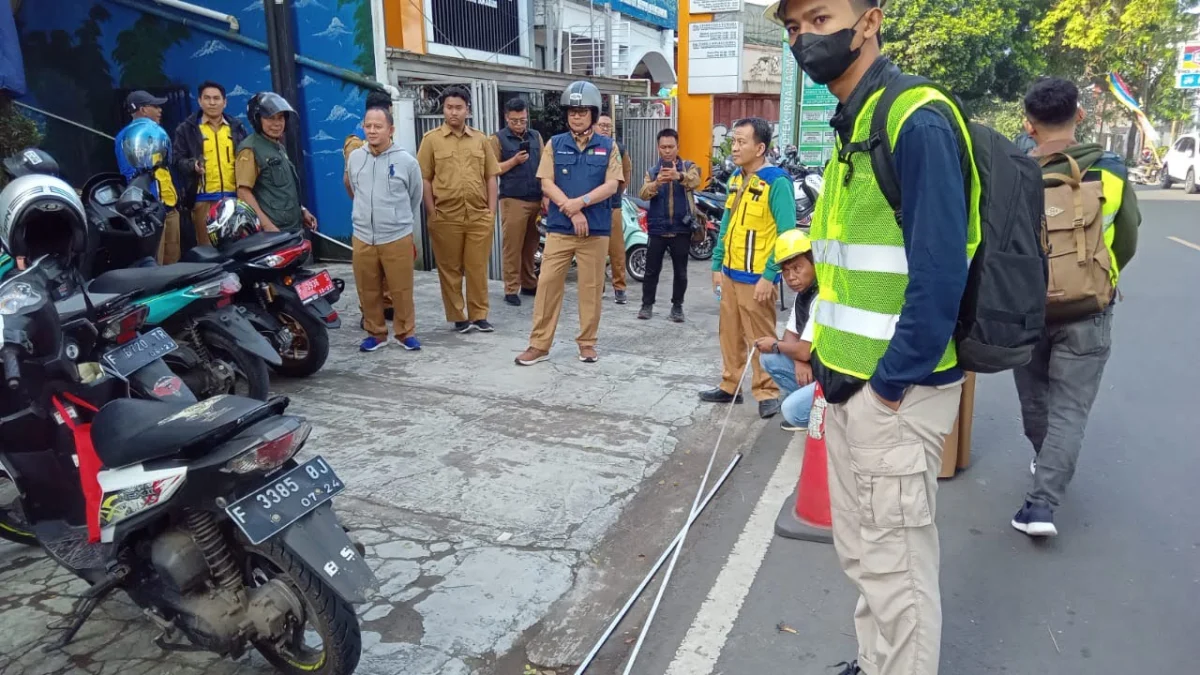 Wali Kota 'Pelototi' Pengerjaan Jalur Pedestrian