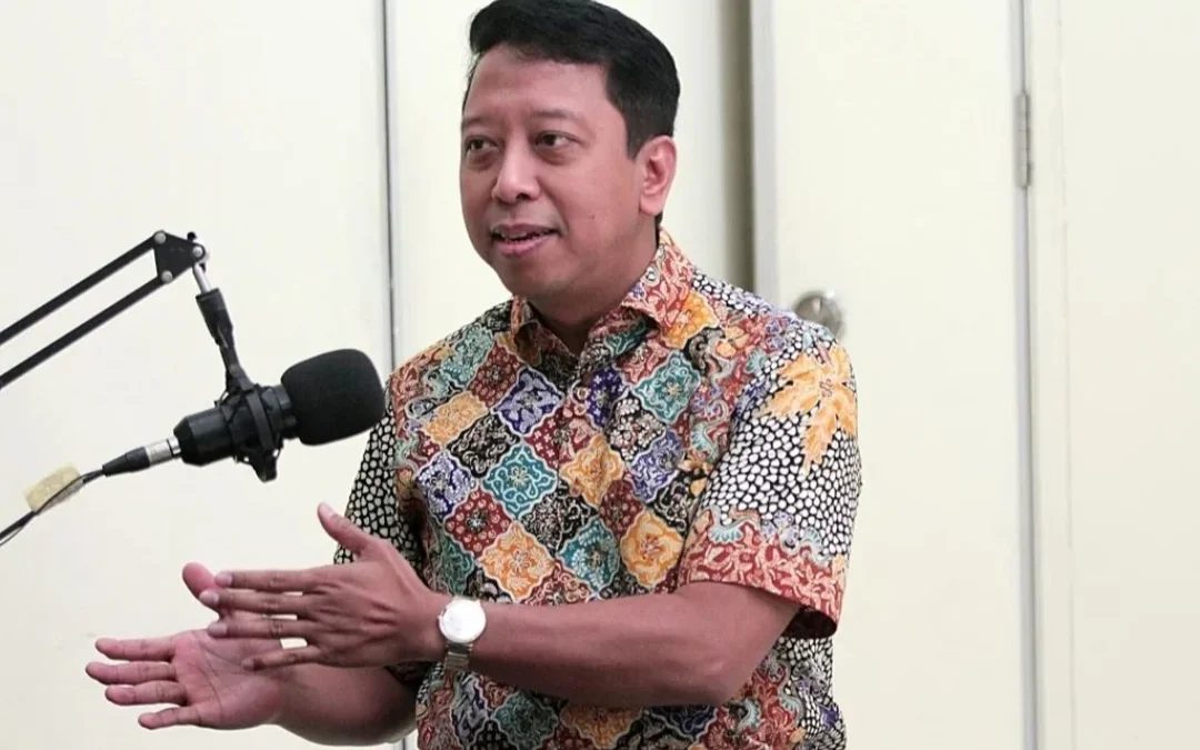 Romy PPP Blak-blakan Dikerjai KPK: Pejabat Publik Satu Kakinya Sudah di Penjara Romy PPP Blak-blakan Dikerjai KPK: Pejabat Publik Satu Kakinya Sudah di Penjara