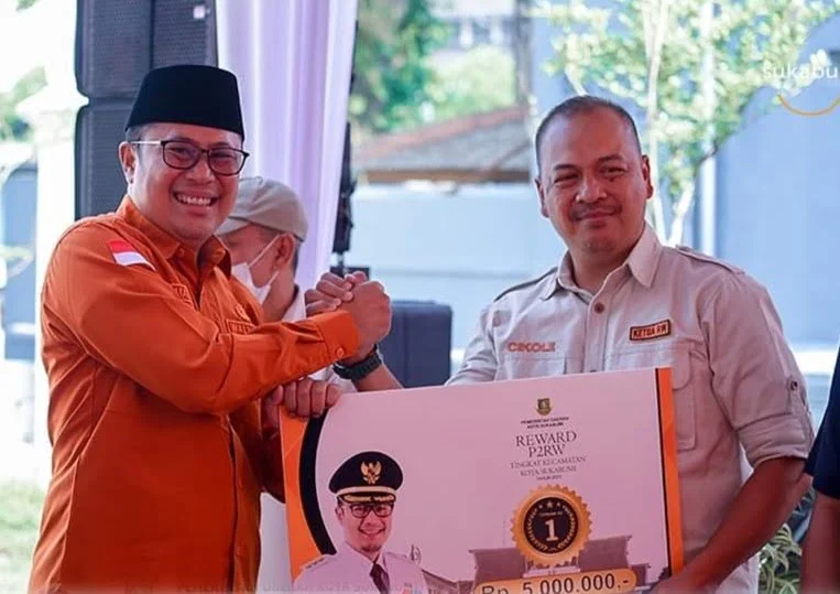 Wali Kota Sukabumi Luncurkan P2RW di Kecamatan Cikole