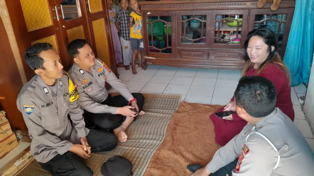 Polres Datangi Pengendara Roda Dua Viral yang Kawal Ambulans