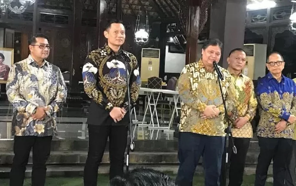 Airlangga Temui SBY dan AHY di Cikeas