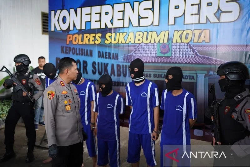 Polisi Ringkus Lima Pengedar Sabu-sabu