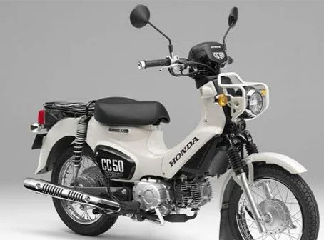 motor dengan desain klasik Honda Cross Cub 50