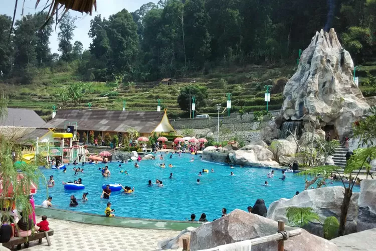 Riview Keindahan Wisata Alam Ciwidey Hotspring, Cocok untuk Liburan Keluarga