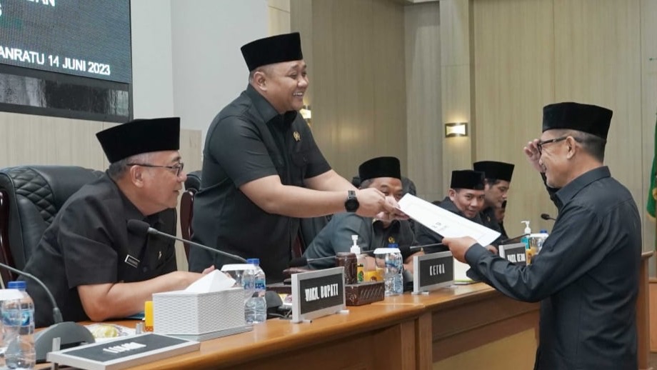 Ketua DPRD Apresiasi Pendapat Bupati saat Paripurna