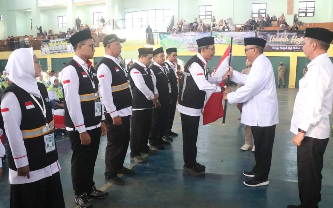 Calhaj Kloter 52 Asal Sukabumi Diberangkatkan