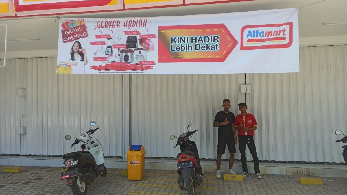 Belum Kantongi Perizinan, Satpol PP Tutup Minimarket di Parungkuda