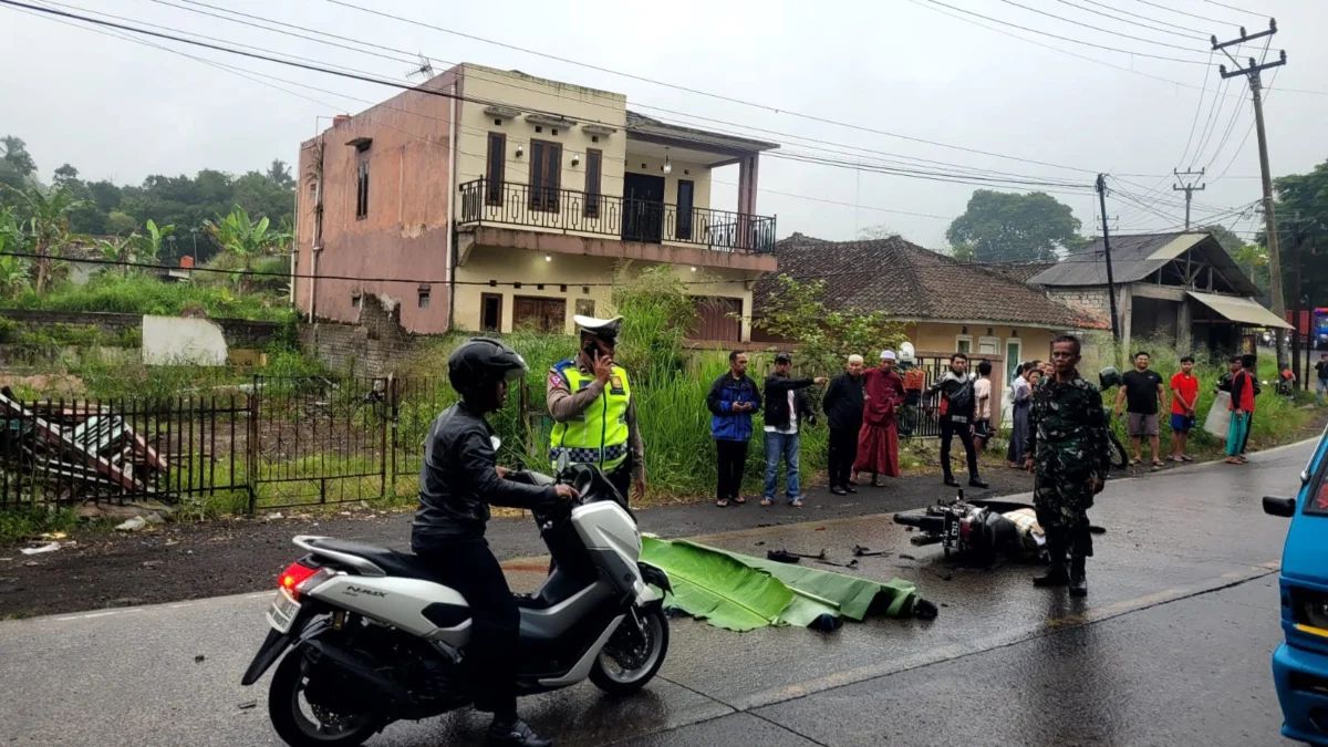 Lakalantas, Pengendara Sepeda Motor Tewas di Tempat