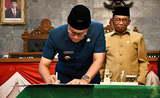 Wali Kota Bahas Pertanggung Jawaban APBD 2022 dalam Paripurna