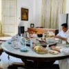 Makan Siang dengan Prabowo Subianto, Jokowi Akui Bahas soal Politik