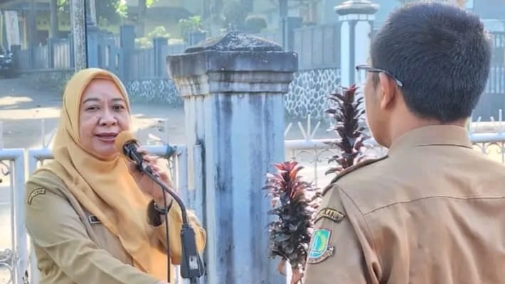 Disdukcapil Kota Sukabumi Terapkan 5S dalam Pelayanan Kepada Masyarakat.