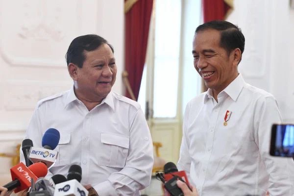 Jokowi Dinilai Semakin Jelas Dukung Prabowo