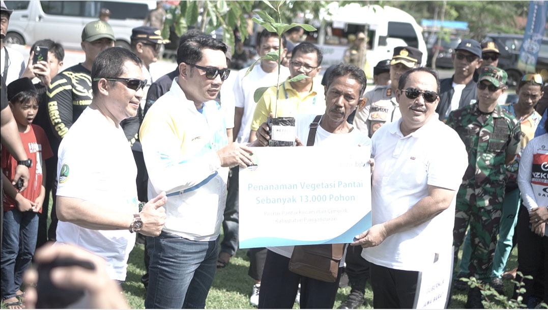 Ridwan Kamil: Vegetasi Pantai Minimalisir Abrasi dan Pertahankan Peradaban.