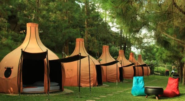 3 Wisata Glamour Camping di Bandung, Cocok Ajak Orang Tersayang 