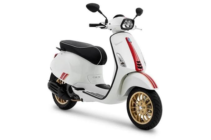 Vespa Racing Sixties Sensasi Motor Balap Bergaya Retro