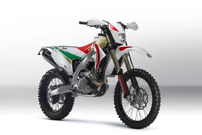 Motor Trail Asal Eropa Bimota BX450 Mesin Tangguh Dan Suspensi Yang Kokoh