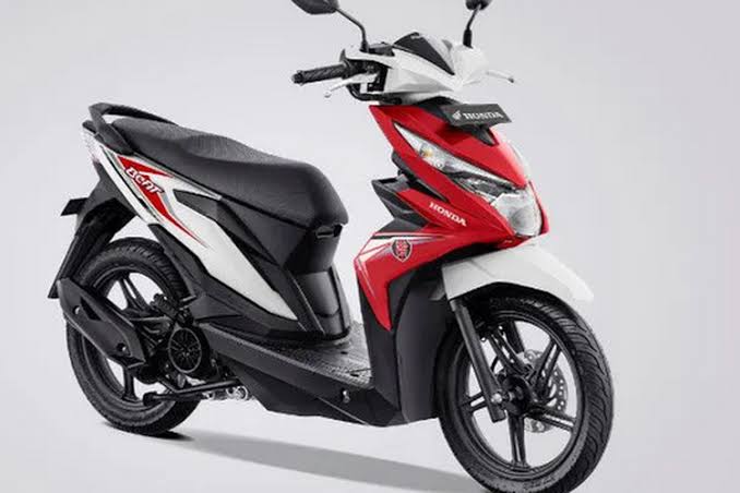 4 Motor Skuter Matic Honda Yang Paling Laris