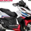 Honda Racing Vario 160 Skuter Matic Dengan Mesin Balap