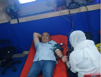 Pegawai Diskominfo Donorkan Darah